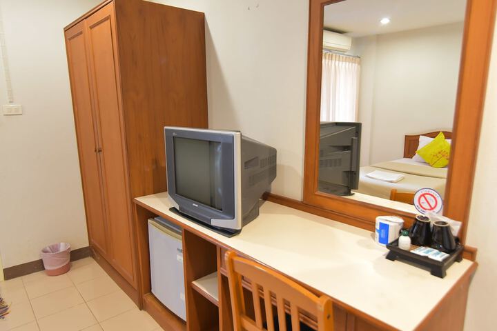 Room 29 of 37