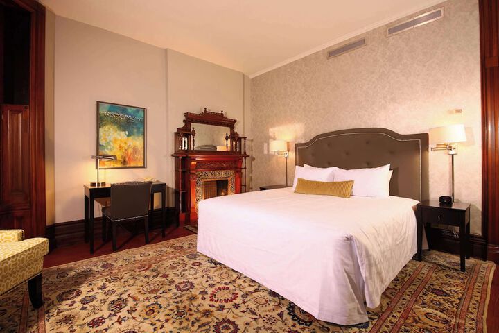 Room 30 of 75