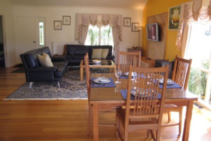 Dining 10 of 72