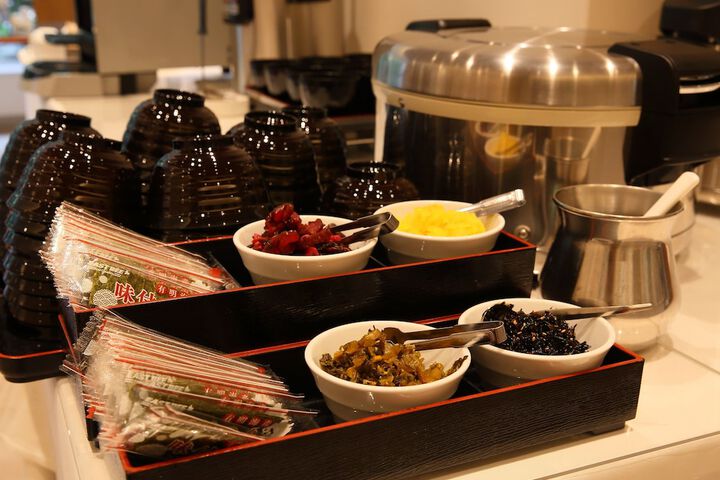 Breakfast/Coffee Service 26 of 28