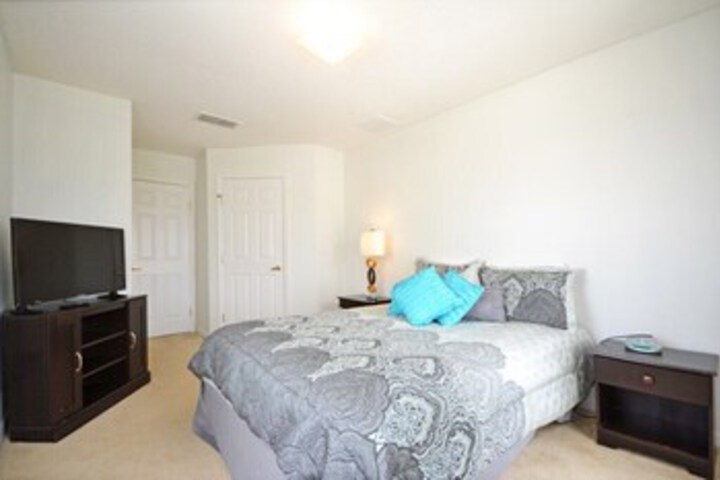 Room 54 of 70