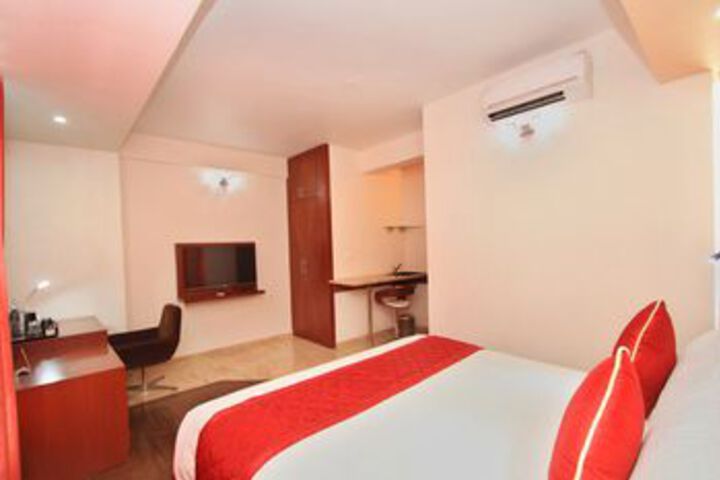 Room 2 of 19
