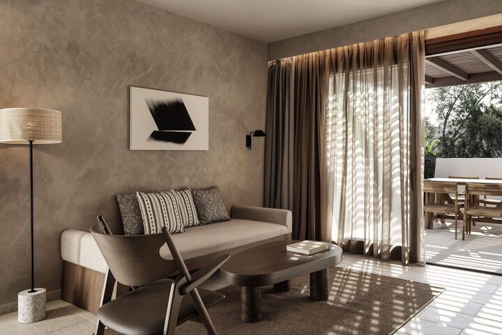 Room 73 of 174