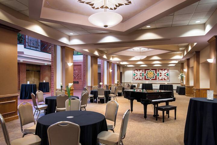 Meeting facility