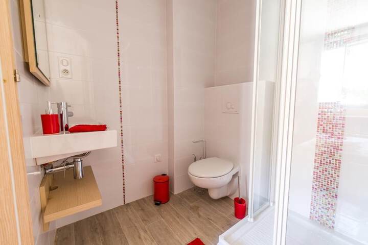 Room 14 of 23