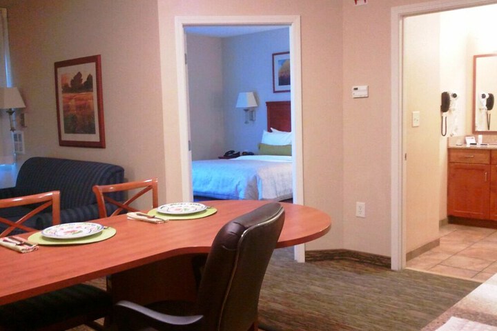 Room 27 of 59