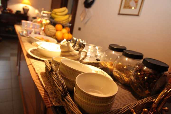 Dining 33 of 60