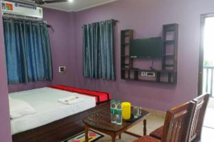 Room 8 of 8