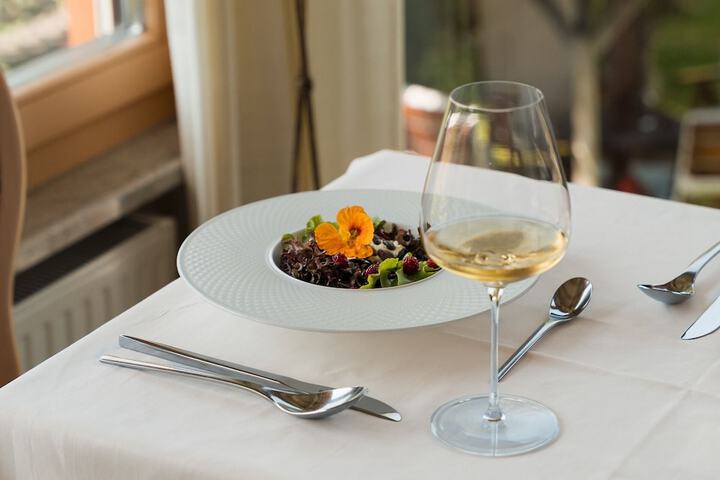 Dining 107 of 137