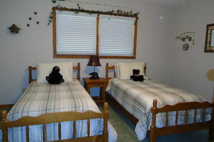 Room 12 of 26