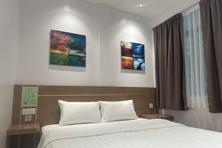 Room 26 of 48