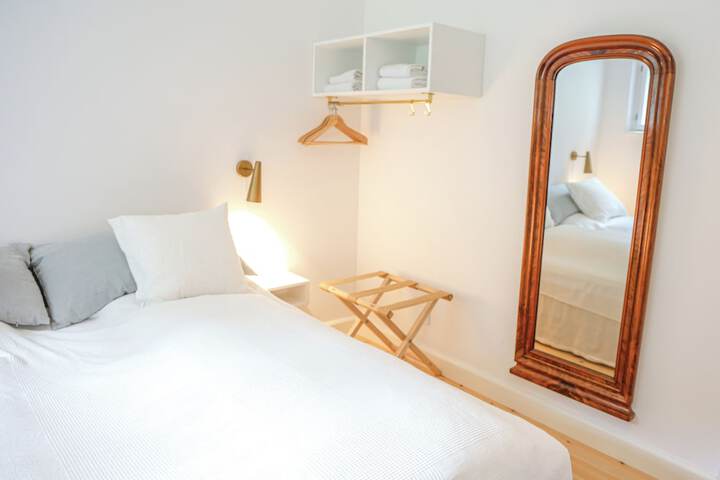 Room 5 of 51