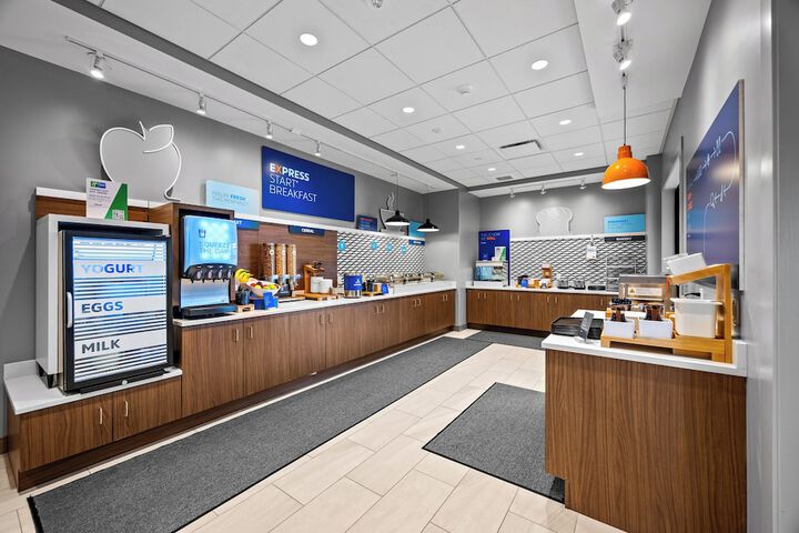 Breakfast/Coffee Service 17 of 24