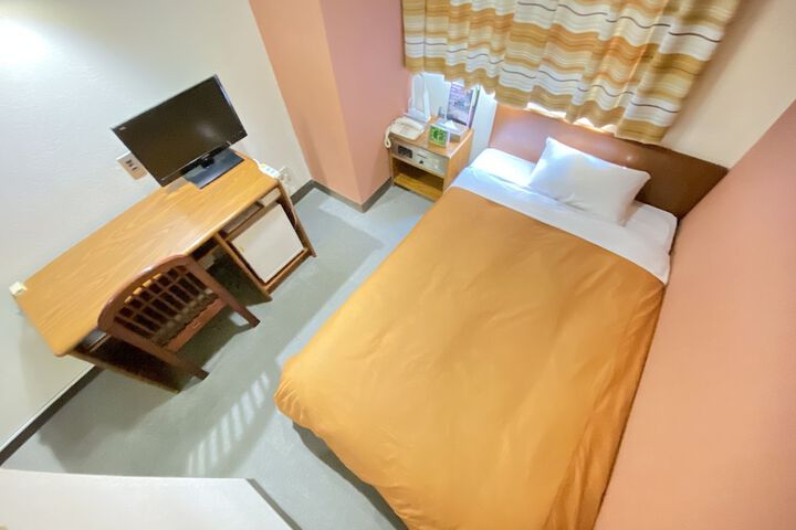 Room 14 of 79