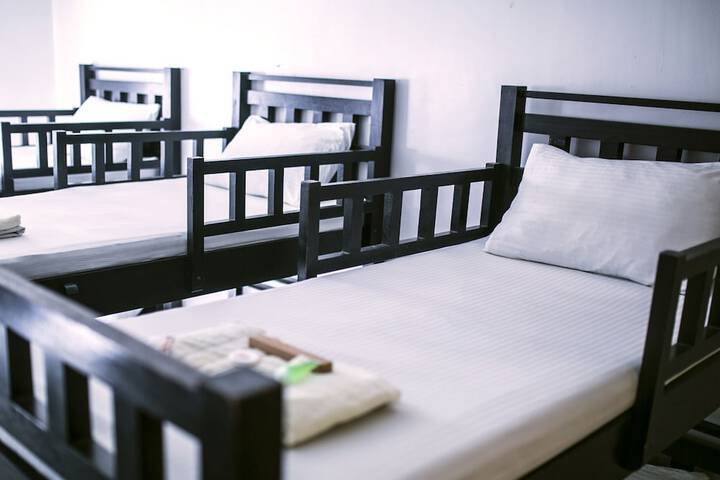 Room 21 of 66