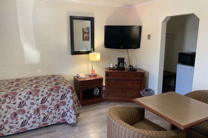 Room 10 of 45