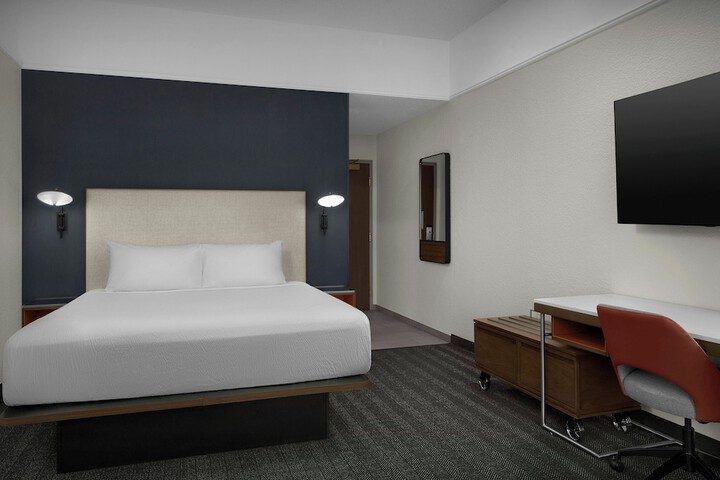 Room 7 of 35