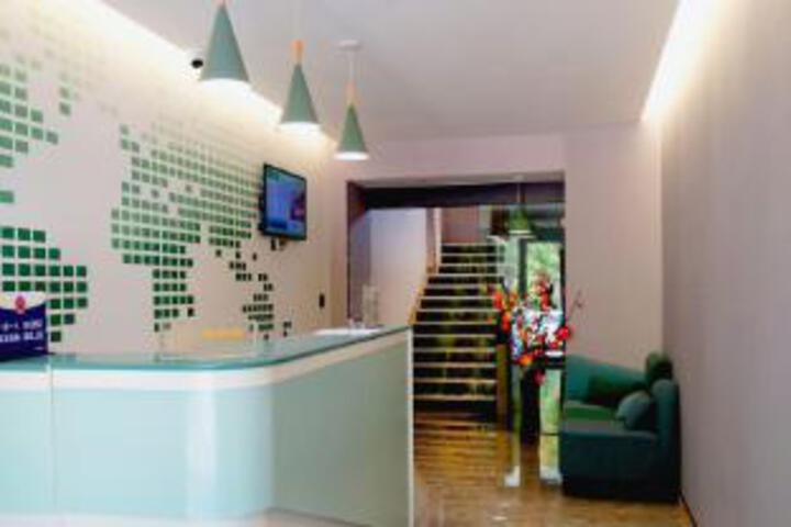 Happy Station Selected Hotel (Beijing Tiantongyuan East Subway Station Branch)