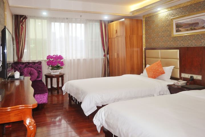 Room 14 of 20