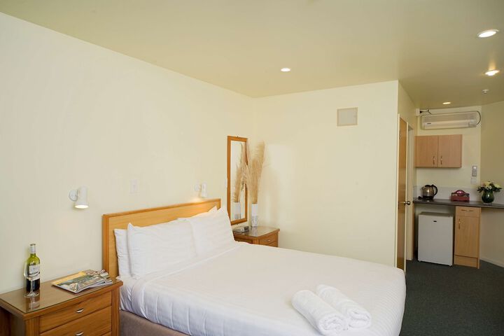 Room 21 of 82