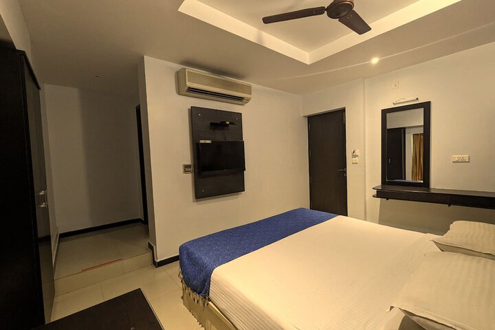 Room 7 of 35