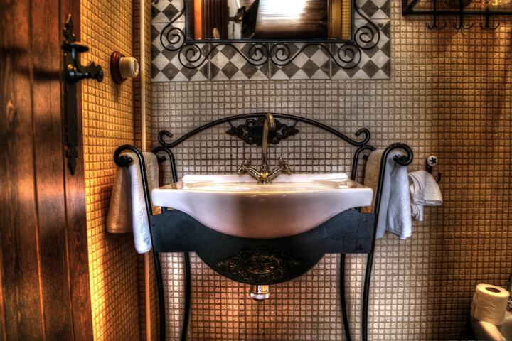 Clean Restrooms
