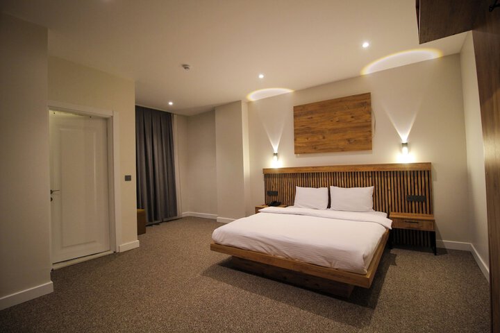 Room 42 of 59
