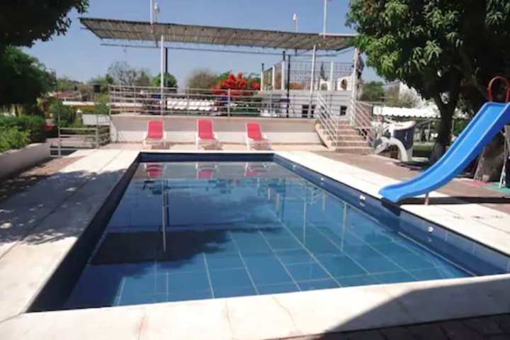 Hotel with Pool