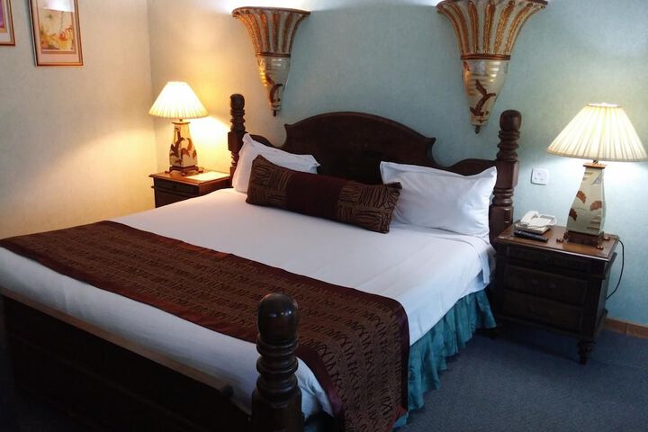Room 9 of 52
