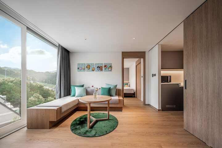 Room 73 of 120