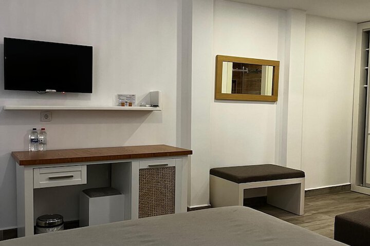 Room 12 of 71