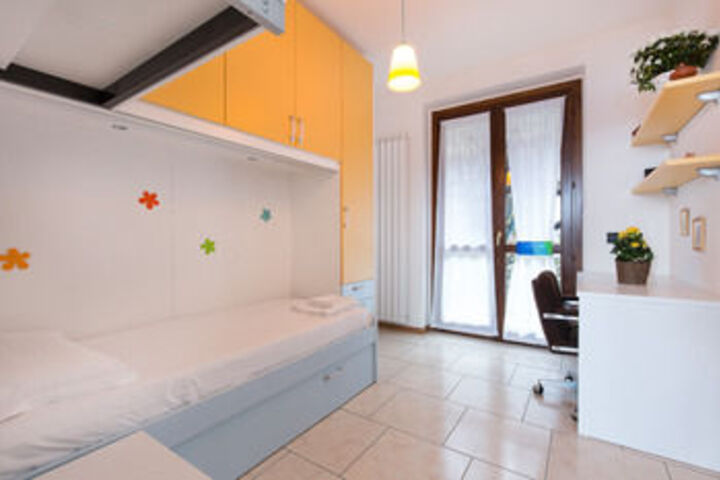 Room 169 of 450