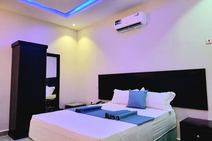 Room 2 of 12