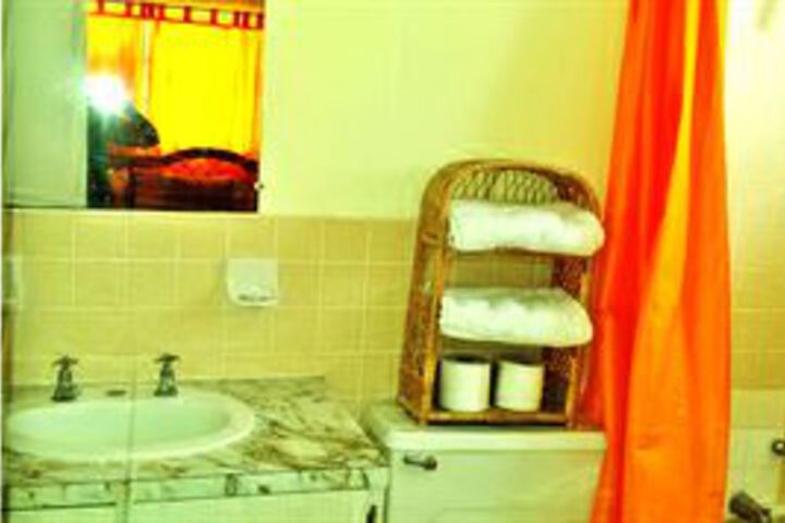 Room 4 of 41