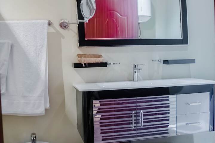 Room 18 of 21
