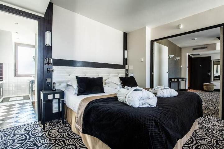 Room 20 of 54