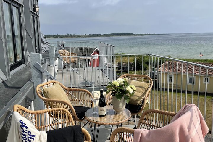 Terrace/Patio 101 of 146