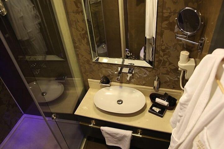 Bathroom Photo