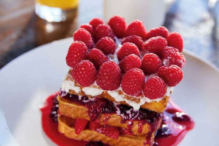 Breakfast/Coffee Service 101 of 142