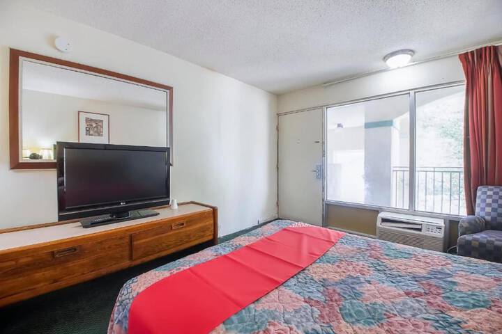 2 Queen Beds (2 of 12)