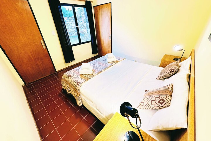Room 21 of 77