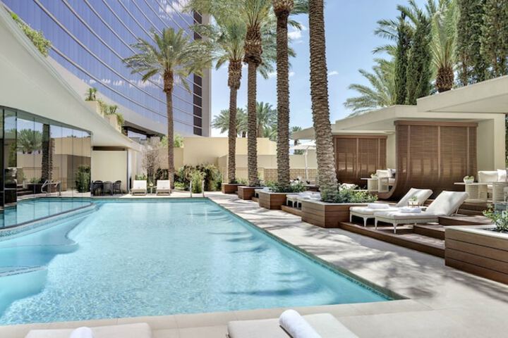 Pool 141 of 211