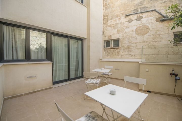 Terrace/Patio 28 of 64