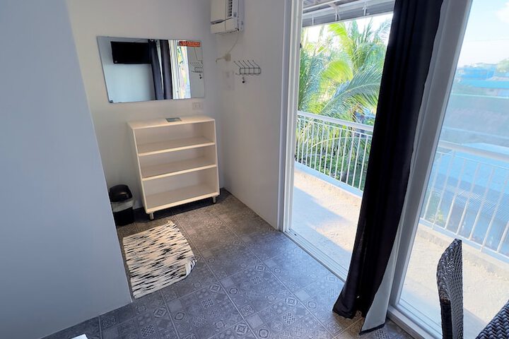 Room 10 of 69