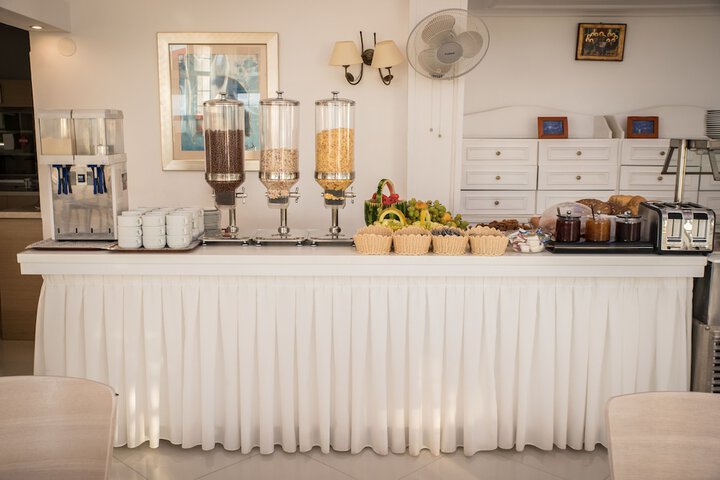 Breakfast/Coffee Service 37 of 67