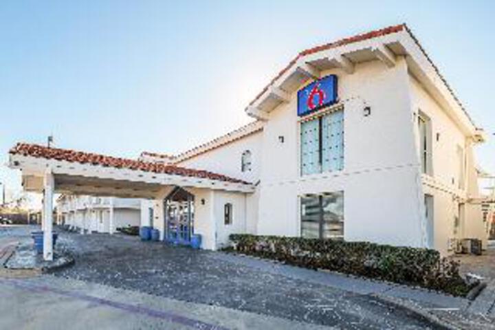 Image of Motel 6