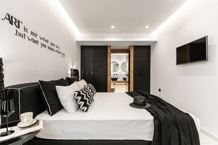 Room 21 of 168