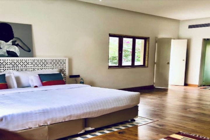 Room 14 of 38