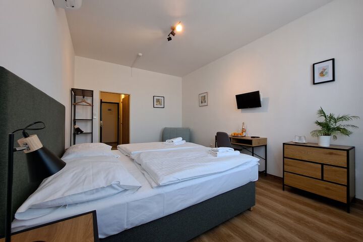 Room 21 of 51