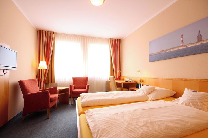 Room 35 of 42